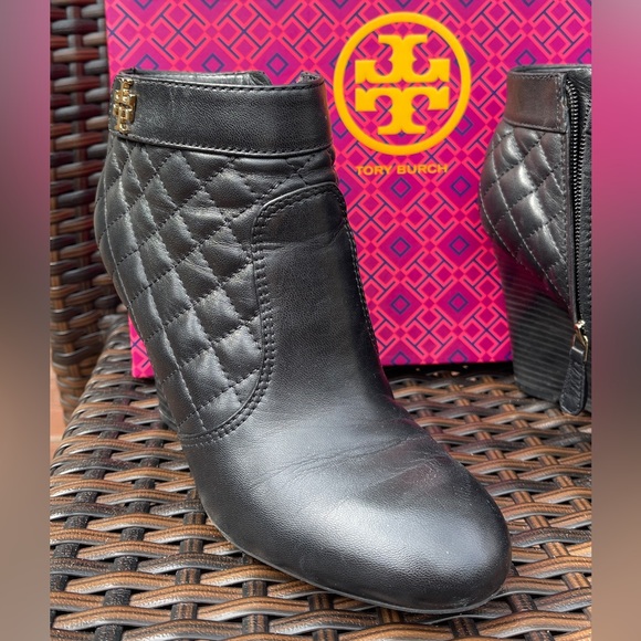Tory Burch genuine leather in/out quilted booties golden logo 100mm wedge EUC - Picture 13 of 16